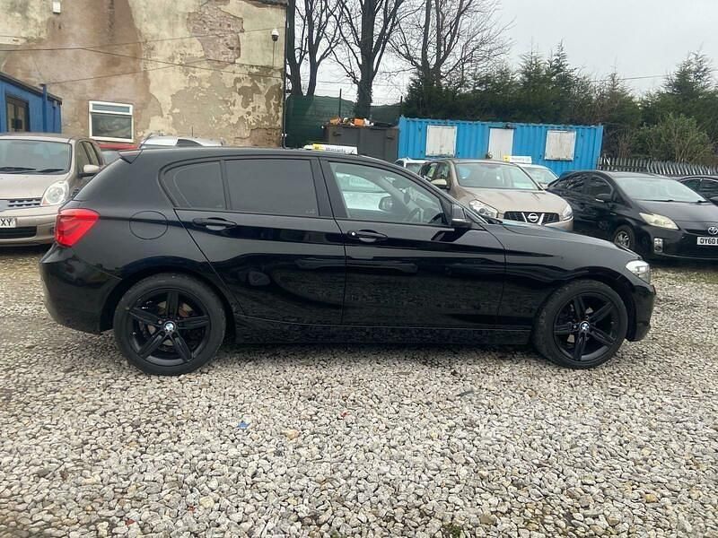 Used BMW 118 Sport Line 2018 Black Hatchback