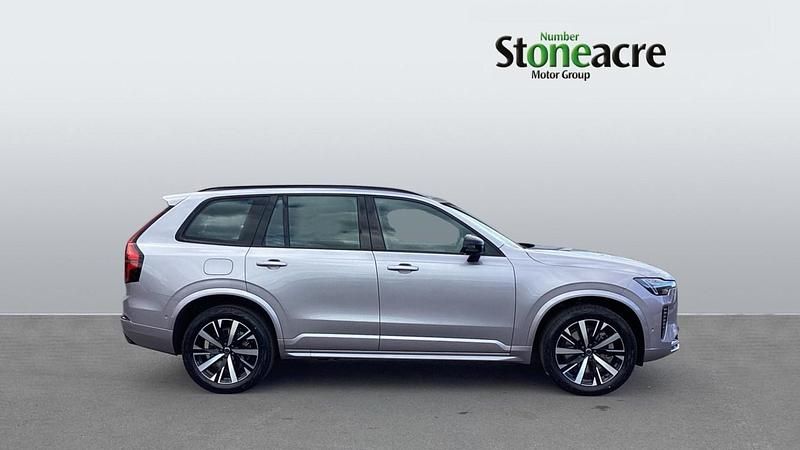 New Volvo XC90 Plus 449 HP (330 kW) 2026 Silver SUV