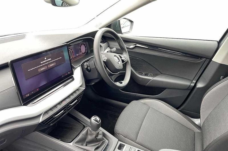 Used Skoda Octavia SE Technology 116 HP (85 kW) 2024 Graphite grey metallic Estate