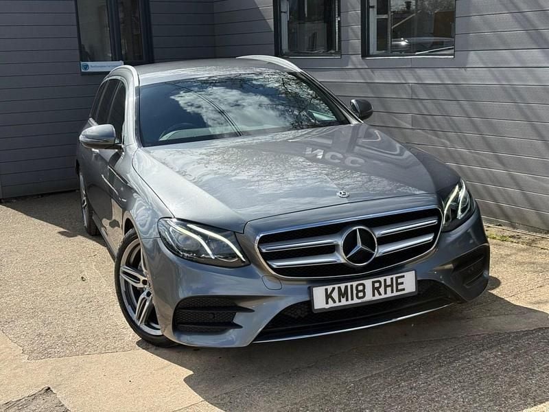 Begagnad Mercedes E220 AMG line 2018 Grå Kombi