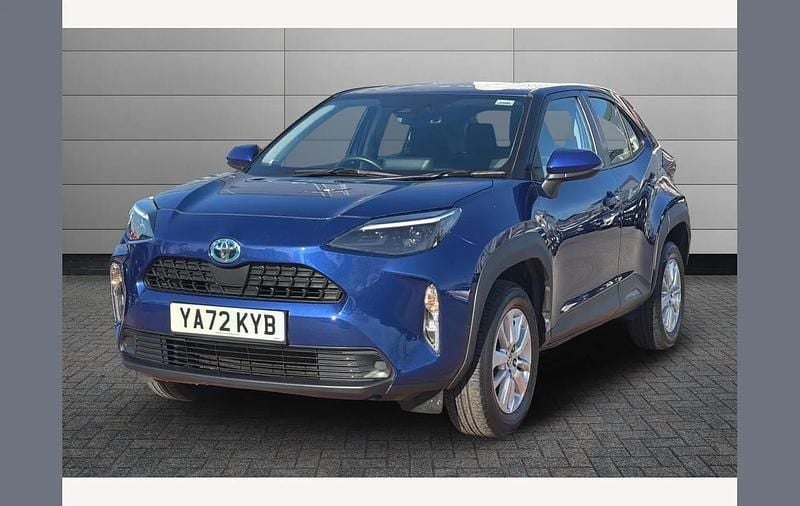Used Toyota Yaris Cross 116 HP (85 kW) 2023 Galactic blue SUV