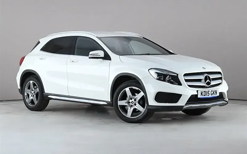Usado Mercedes GLA200 AMG line 136 HP (100 kW) 2015 SUV