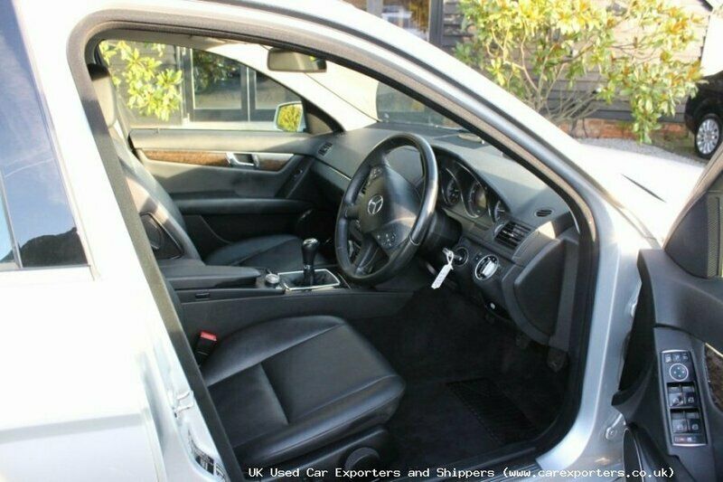 Used Mercedes C200 136 HP (100 kW) 2010 Hatchback