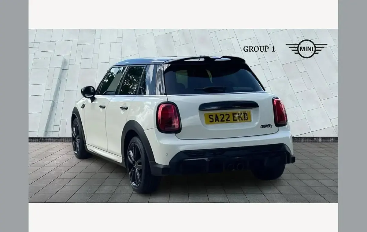 Used Mini Cooper S Sport 178 HP (130 kW) 2022 Pepper white Hatchback
