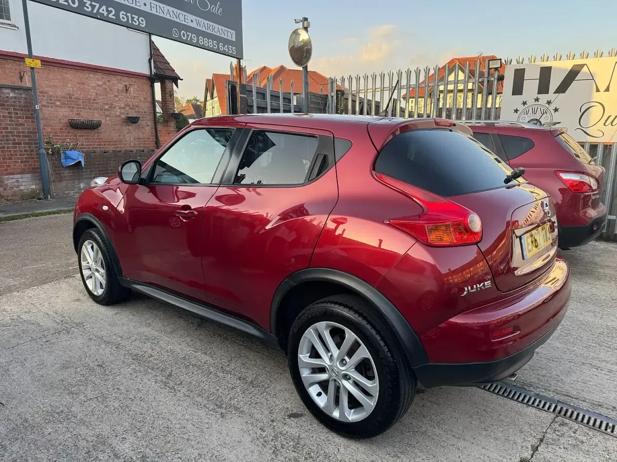Used Nissan Juke Tekna 117 HP (86 kW) 2013 Red SUV