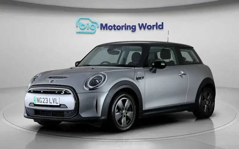 Used Mini Cooper S Level 1 135 kW (184 HP) 2023 Silver Hatchback