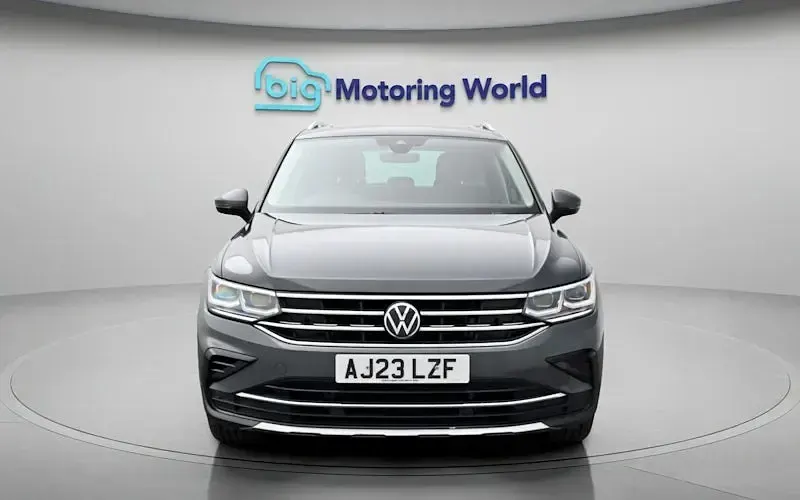 Used VW Tiguan Elegance 150 HP (110 kW) 2023 Grey SUV