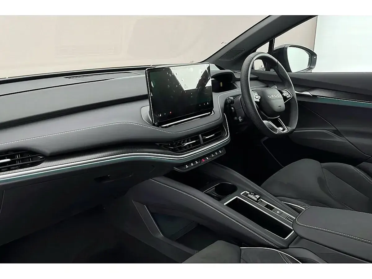 Used Skoda Enyaq iV SportLine 154 kW (210 HP) 2026 Olive green metallic SUV