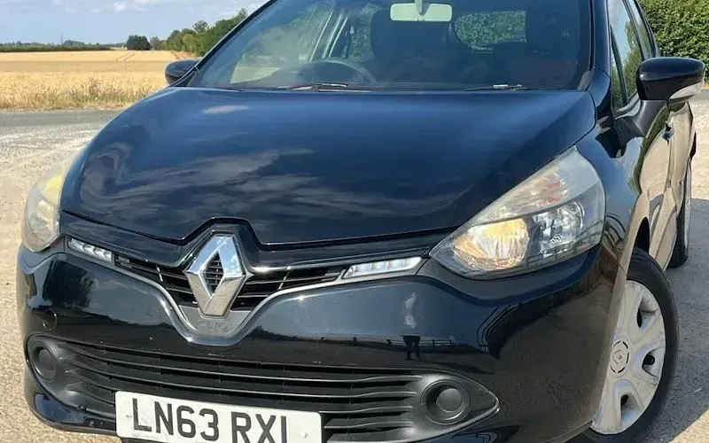 Used Renault Clio Expression 73 HP (53 kW) 2015 Hatchback