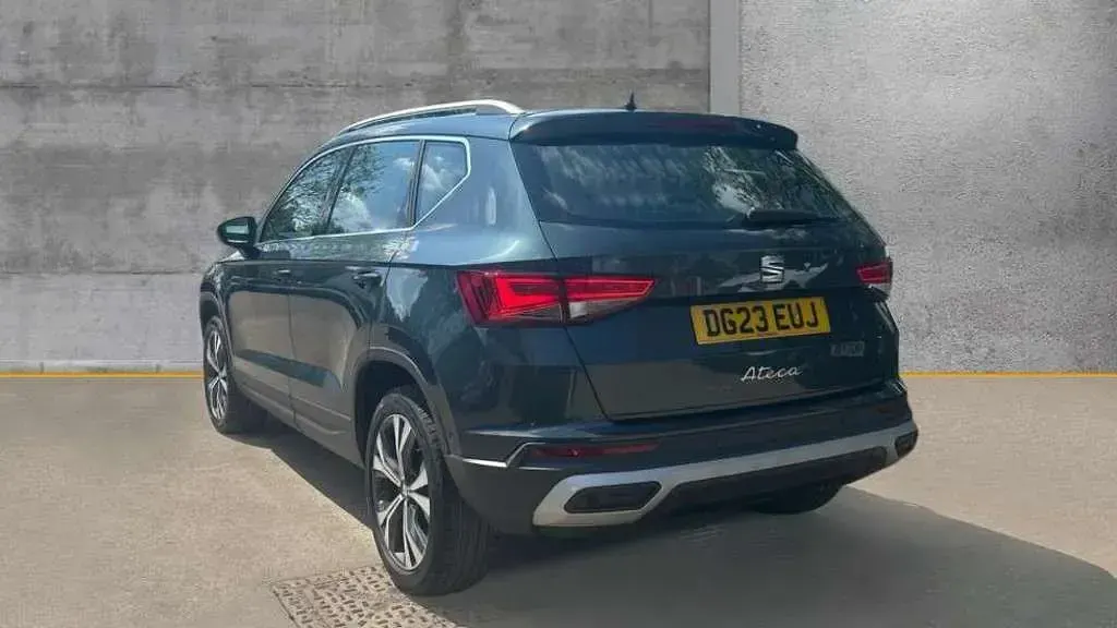 Used Seat Ateca SE Technology 110 HP (80 kW) 2023 Green SUV