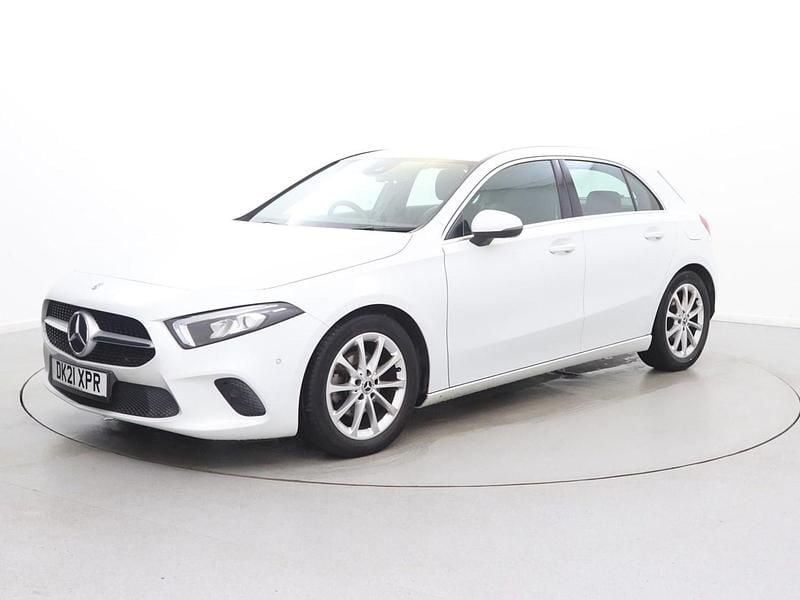 Used Mercedes A180 Executive 136 HP (100 kW) 2021 White Hatchback