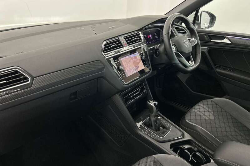 Image 2/4