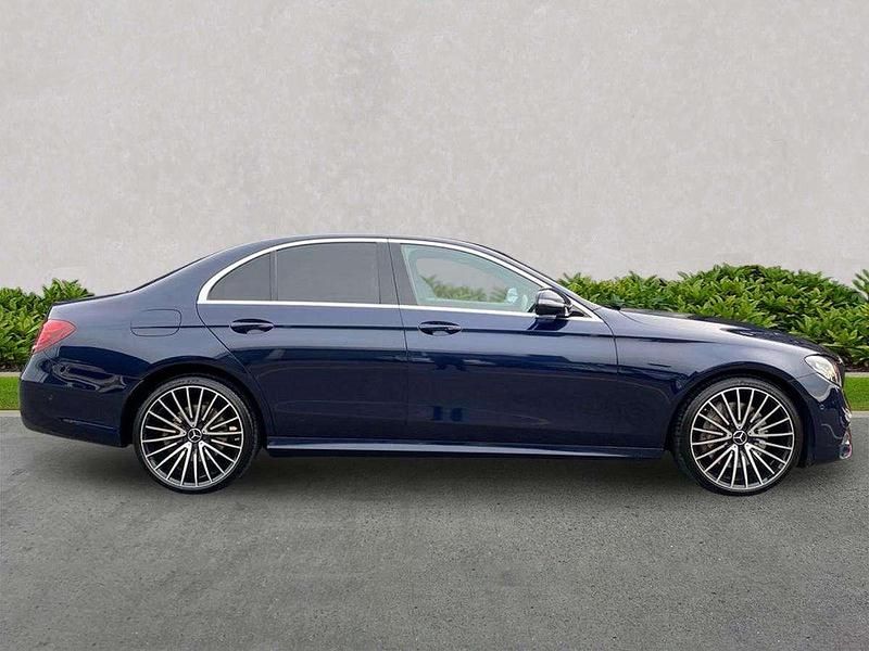 Begagnad Mercedes E350 AMG line 2020 Blå Sedan