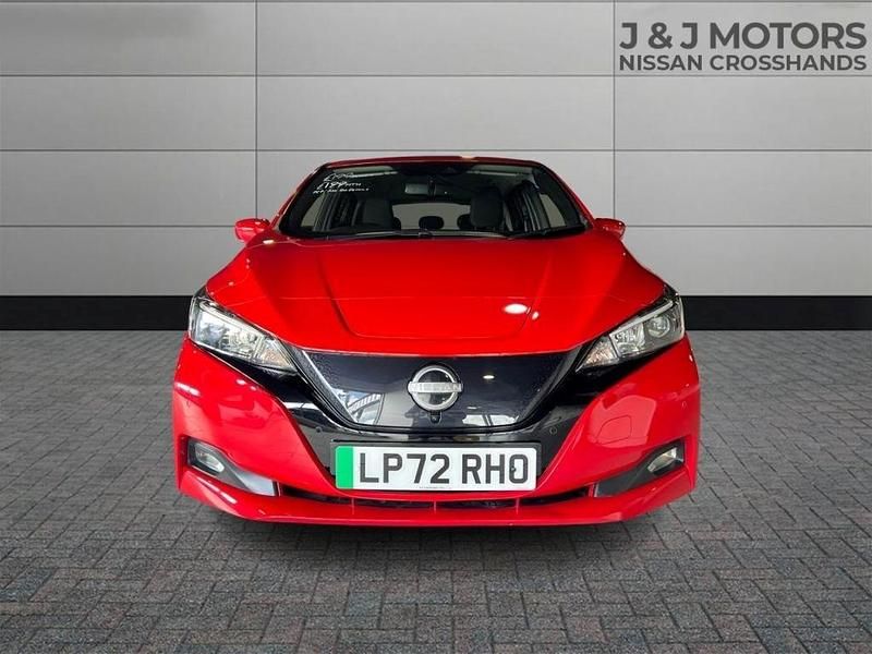 Usado Nissan Leaf N-Connecta 110 kW (150 HP) 2022 Vermelho Citadino
