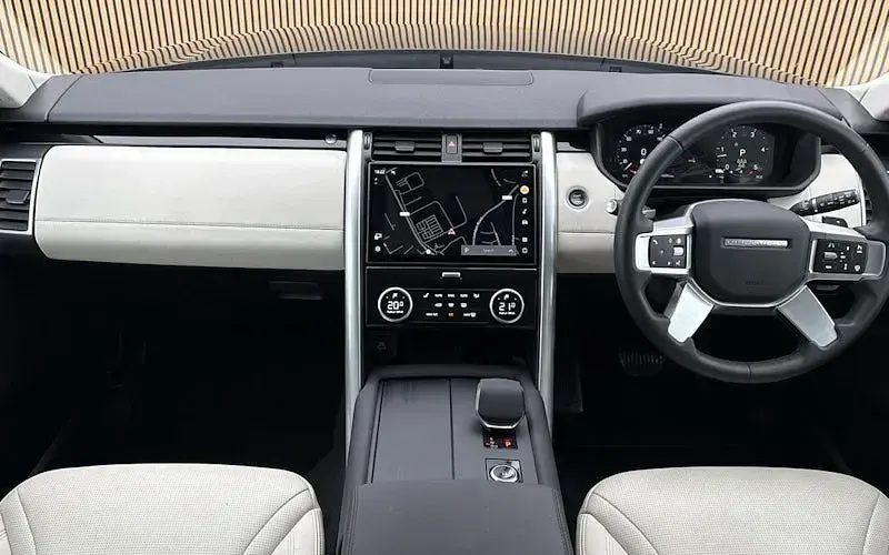 Used Land Rover Discovery S 349 HP (256 kW) 2025 Black SUV