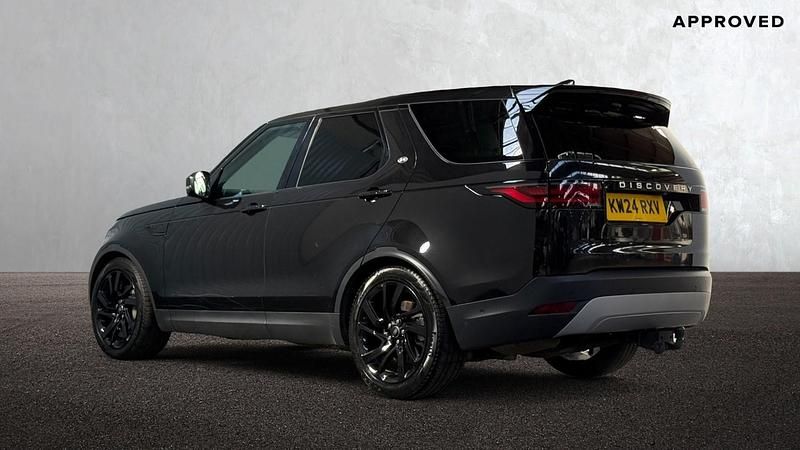 Usado Land Rover Discovery 5 SE 2024 Negro SUV