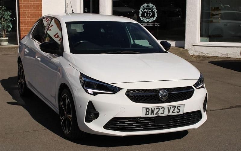 Used Vauxhall Corsa Ultimate 131 HP (96 kW) 2023 White Hatchback