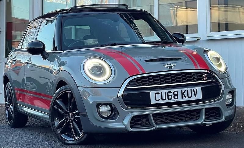 Usado Mini Cooper S Hatch 192 HP (141 kW) 2018 Cinzento Citadino