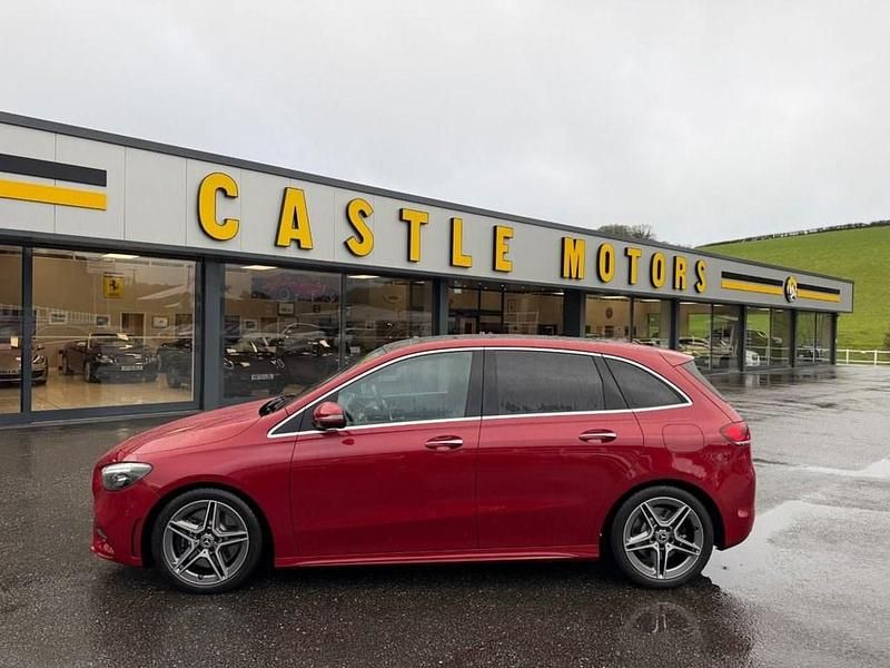Used Mercedes B250 AMG Line Premium Plus 224 HP (164 kW) 2020 Red MPV