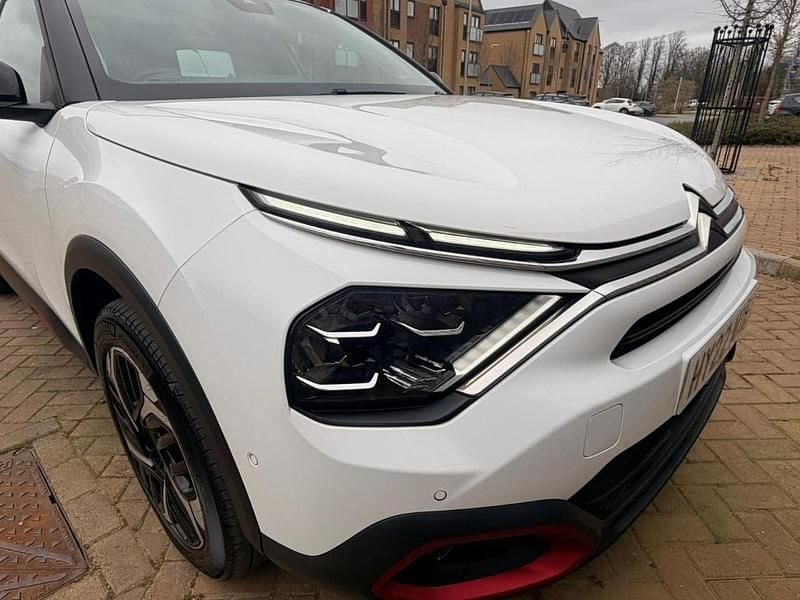 Used Citroën C4 PureTech 127 HP (93 kW) 2022 White Hatchback