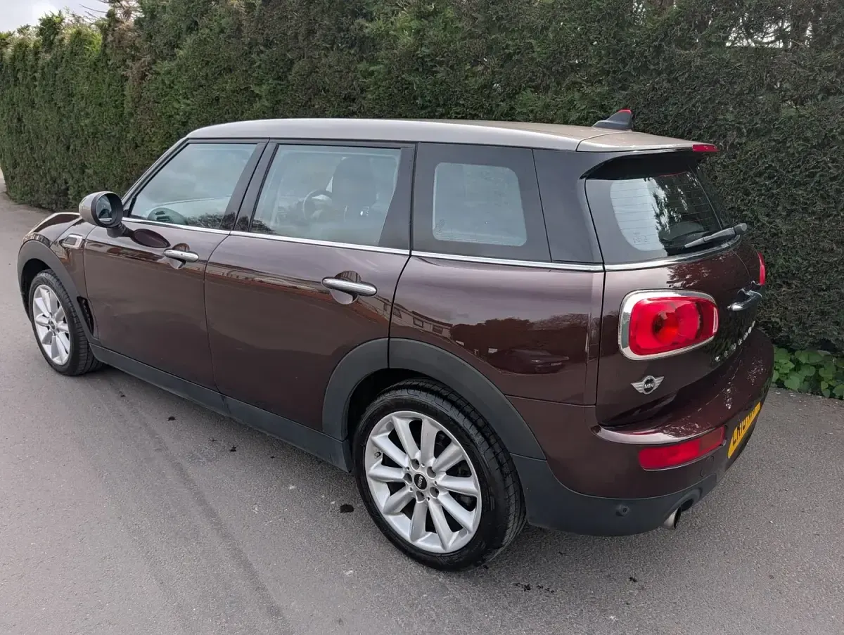 Used Mini Cooper Clubman 136 HP (100 kW) 2016 Red Estate