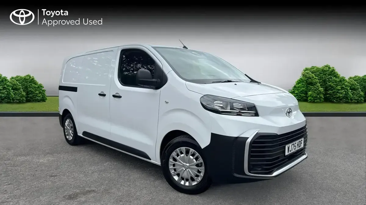 New Toyota Proace 120 HP (88 kW) 2025 White MPV