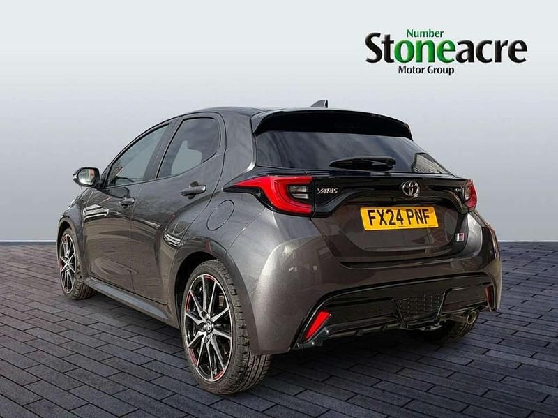 Used Toyota Yaris Hybrid Sport 130 HP (95 kW) 2024 Grey Hatchback