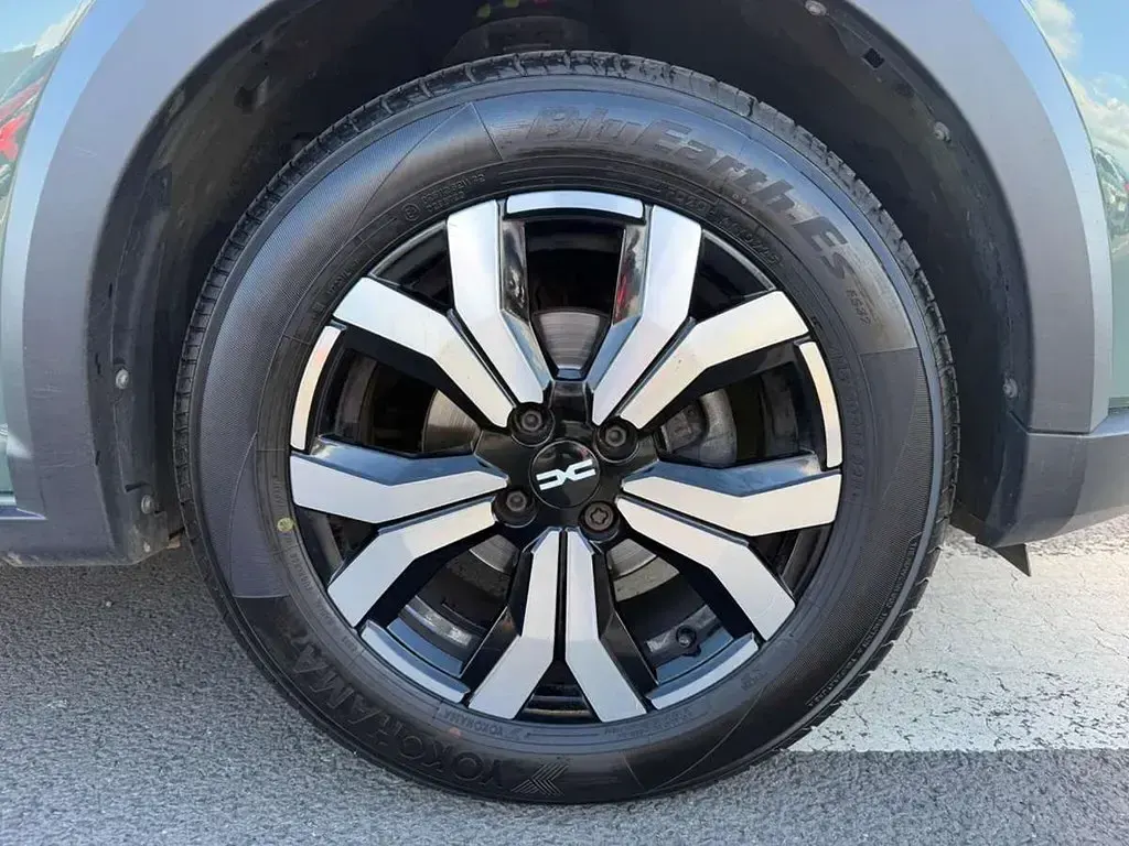 Begagnad Dacia Sandero Journey 90 HK (66 kW) 2023 Grön Halvkombi