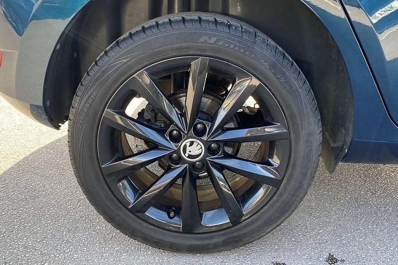 Used Skoda Fabia Colour Edition 70 HP (51 kW) 2021 Blue Hatchback