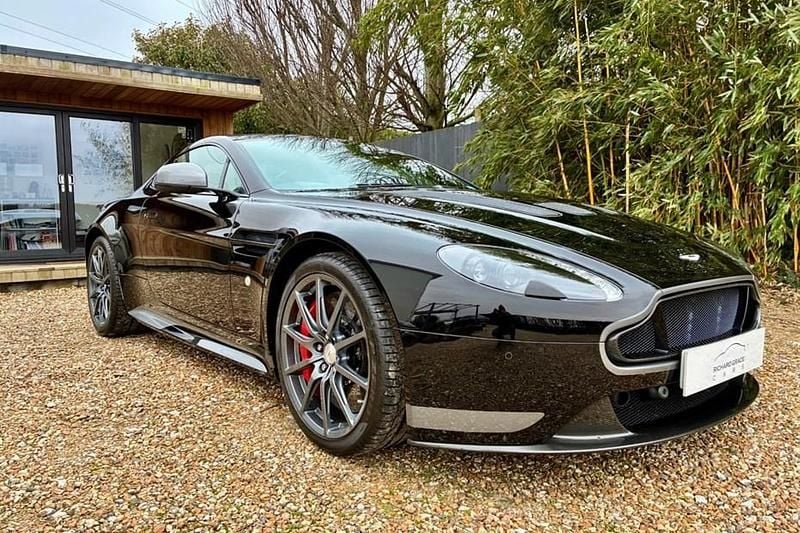 Used 2016 Aston Martin V12 Vantage Coupe | £129,950 - Image 1/1
