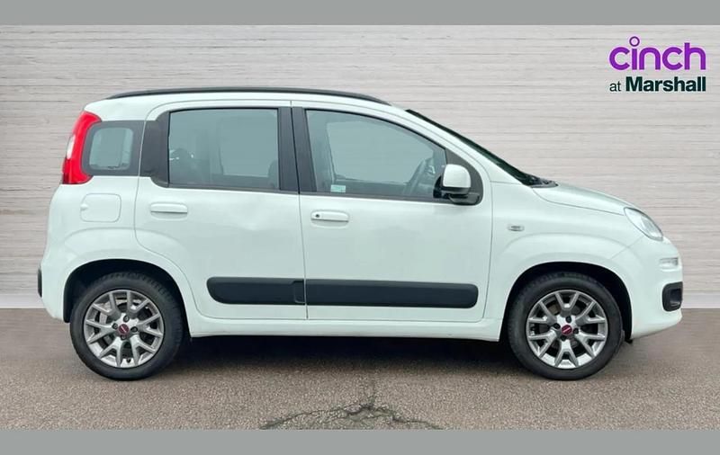 Used Fiat Panda Lounge 68 HP (50 kW) 2020 White Hatchback