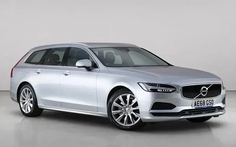 Used Volvo V90 Momentum 190 HP (139 kW) 2018 Estate