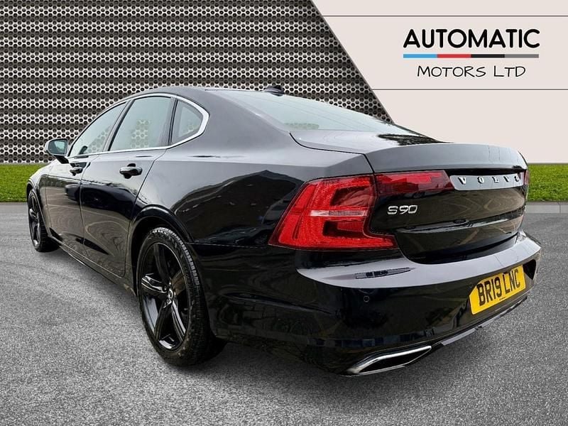 Usado Volvo S90 R-Design 190 HP (139 kW) 2019 Preto Sedan