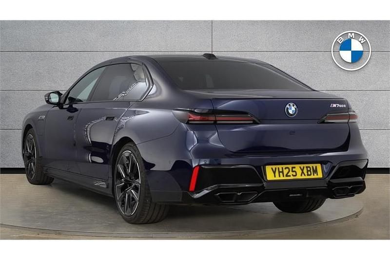 Used BMW M760e Comfort Edition 571 HP (419 kW) 2025 Blue Sedan