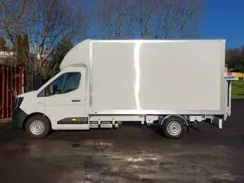 Nowe Renault Master 2025 Biały Minivan