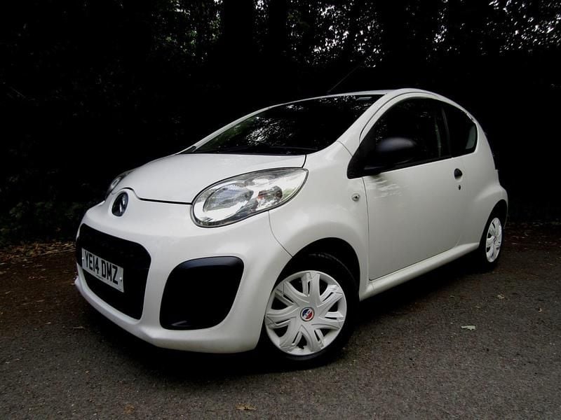 White Used 2014 Citroën C1 Hatchback | £3,295 (Good price) - Image 1/3