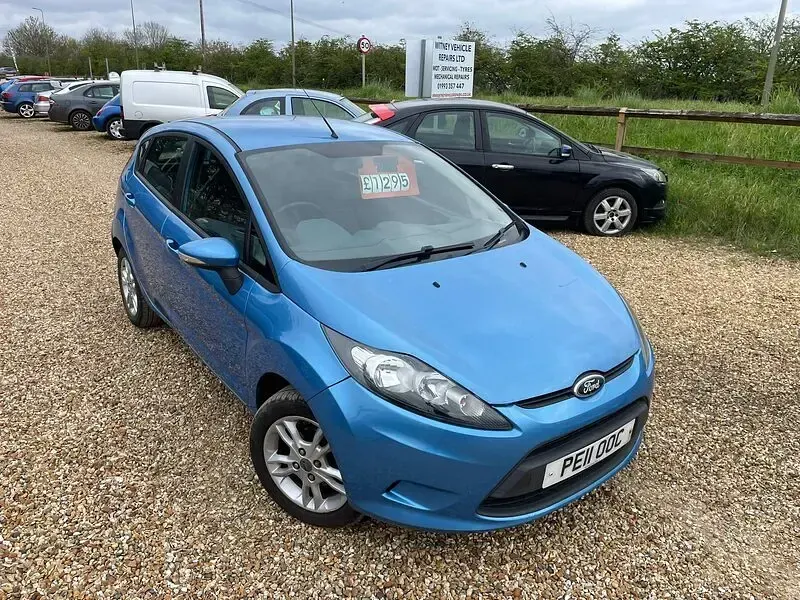 Used Ford Fiesta 67 HP (49 kW) 2011 Blue Hatchback