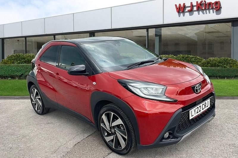 Red Used 2022 Toyota Aygo X SUV | £15,765 - Image 1/3