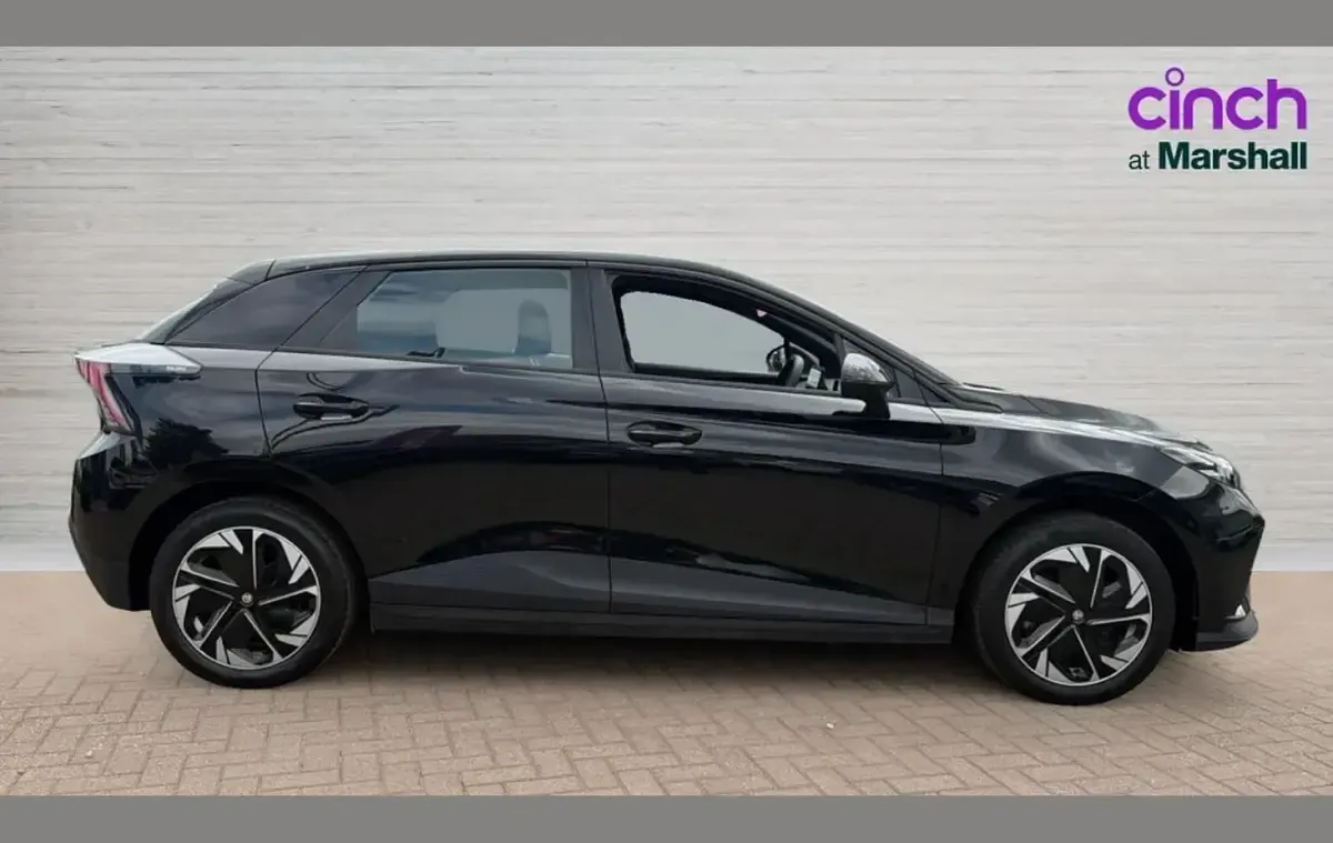 Used MG MG4 EV SE 125 kW (170 HP) 2023 Black Hatchback