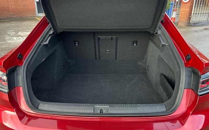 Used VW Arteon R-line 150 HP (110 kW) 2024 Hatchback