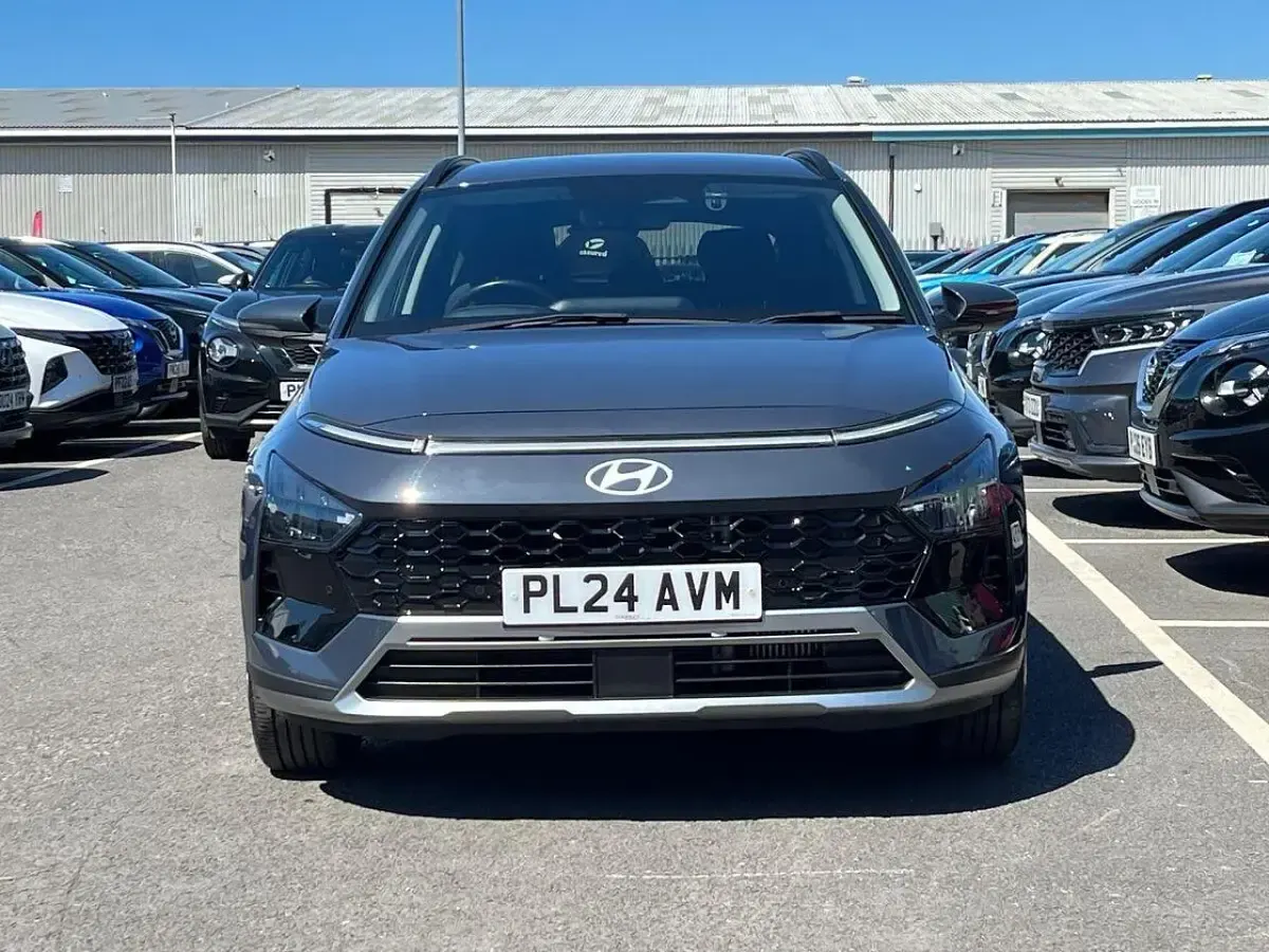 Used Hyundai Bayon Premium 100 HP (73 kW) 2024 Grey SUV
