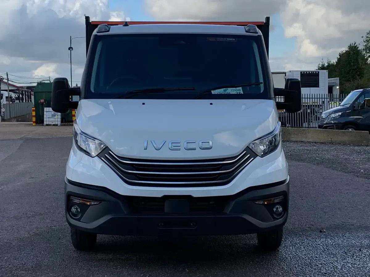 New Iveco Daily 140 HP (102 kW) 2025 White