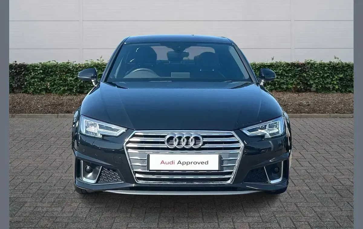 Used Audi A4 S-Line 147 HP (108 kW) 2019 Black Sedan