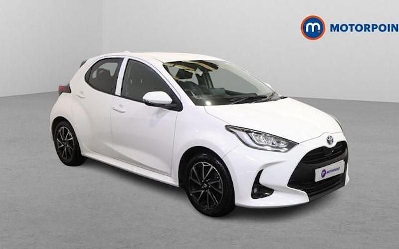 Used Toyota Yaris Hybrid Design 116 HP (85 kW) 2026 Hatchback