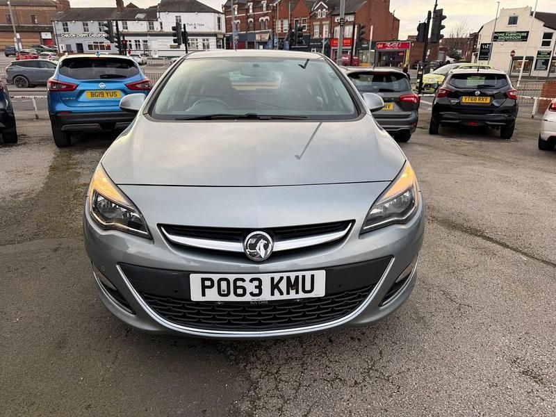 Used Vauxhall Astra SRi 2013 Silver Hatchback