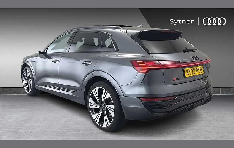 Used Audi Q8 e-tron Comfort 300 kW (408 HP) 2023 Grey SUV