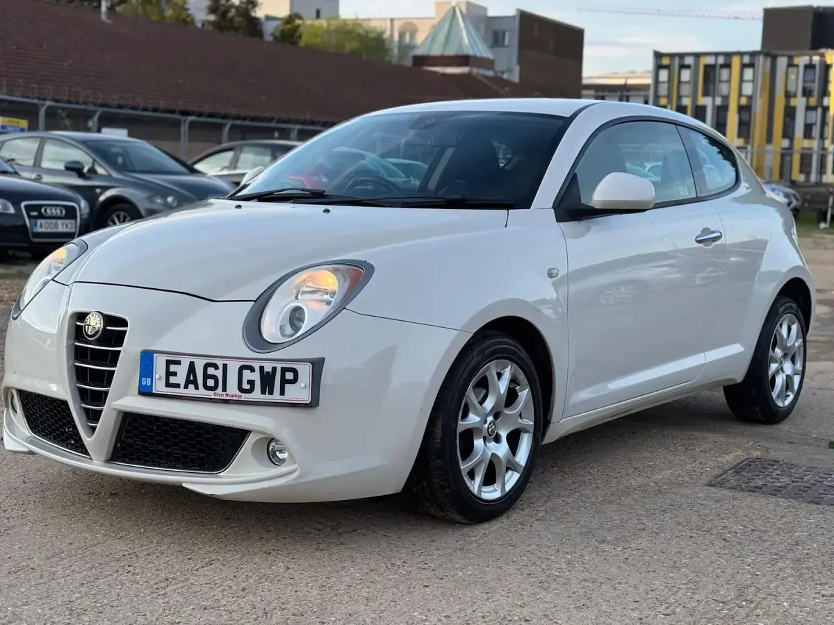 Used Alfa Romeo MiTo Sprint 2011 White Hatchback