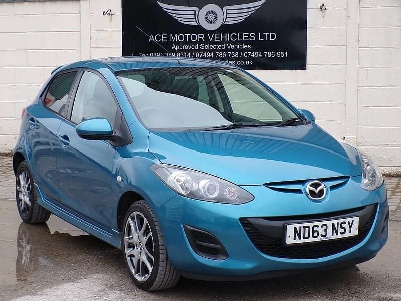 Blue Used 2013 Mazda 2 Hatchback | £2,999 (Fair price) - Image 1/4