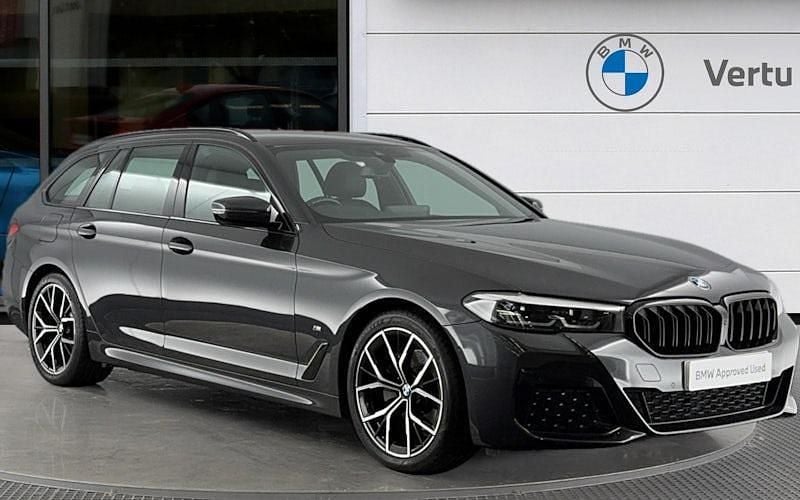 Used 2023 BMW 520 M Sport Estate | £27,607 (Good price) - Image 1/4