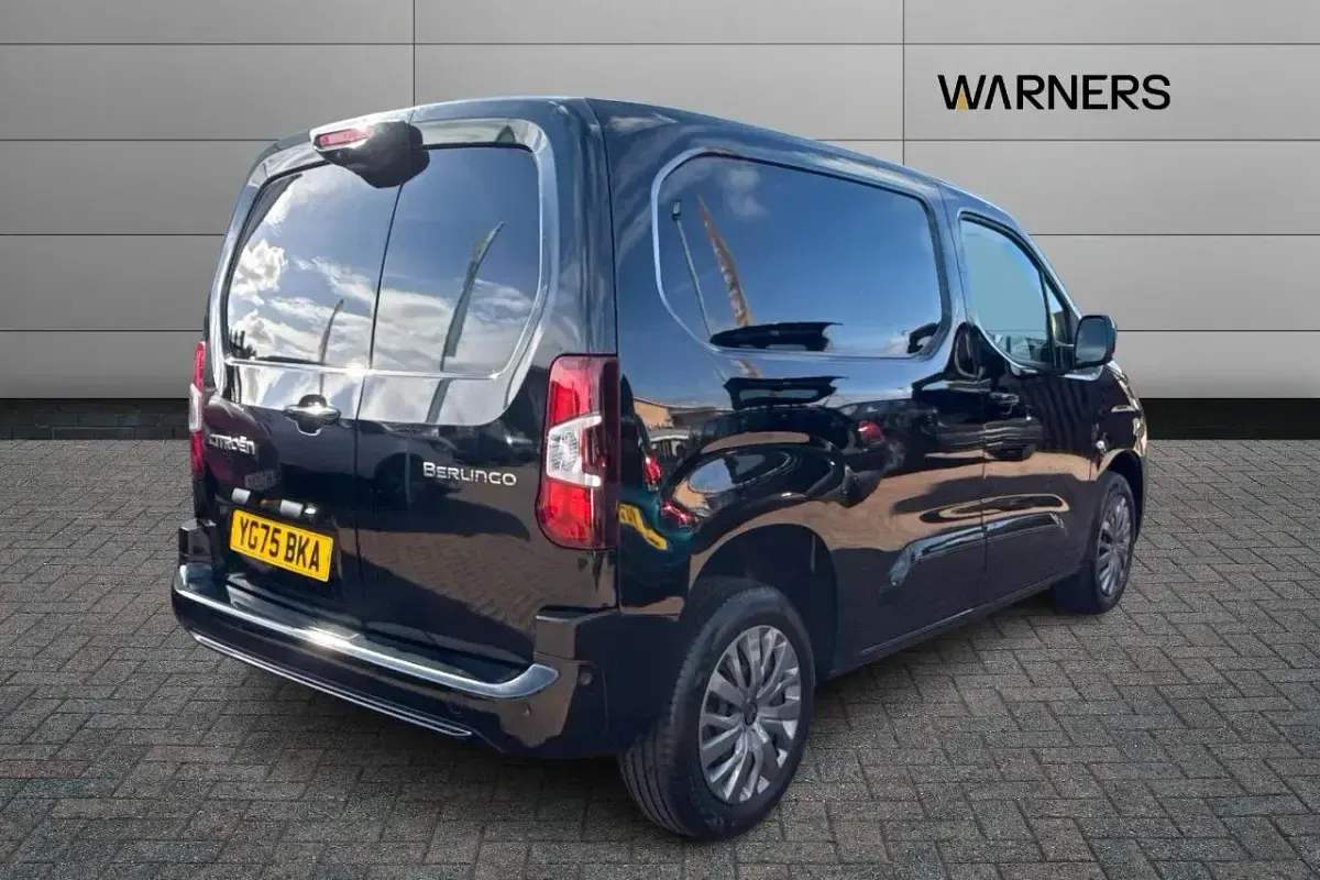 Used Citroën Berlingo 129 HP (94 kW) 2025 Black MPV